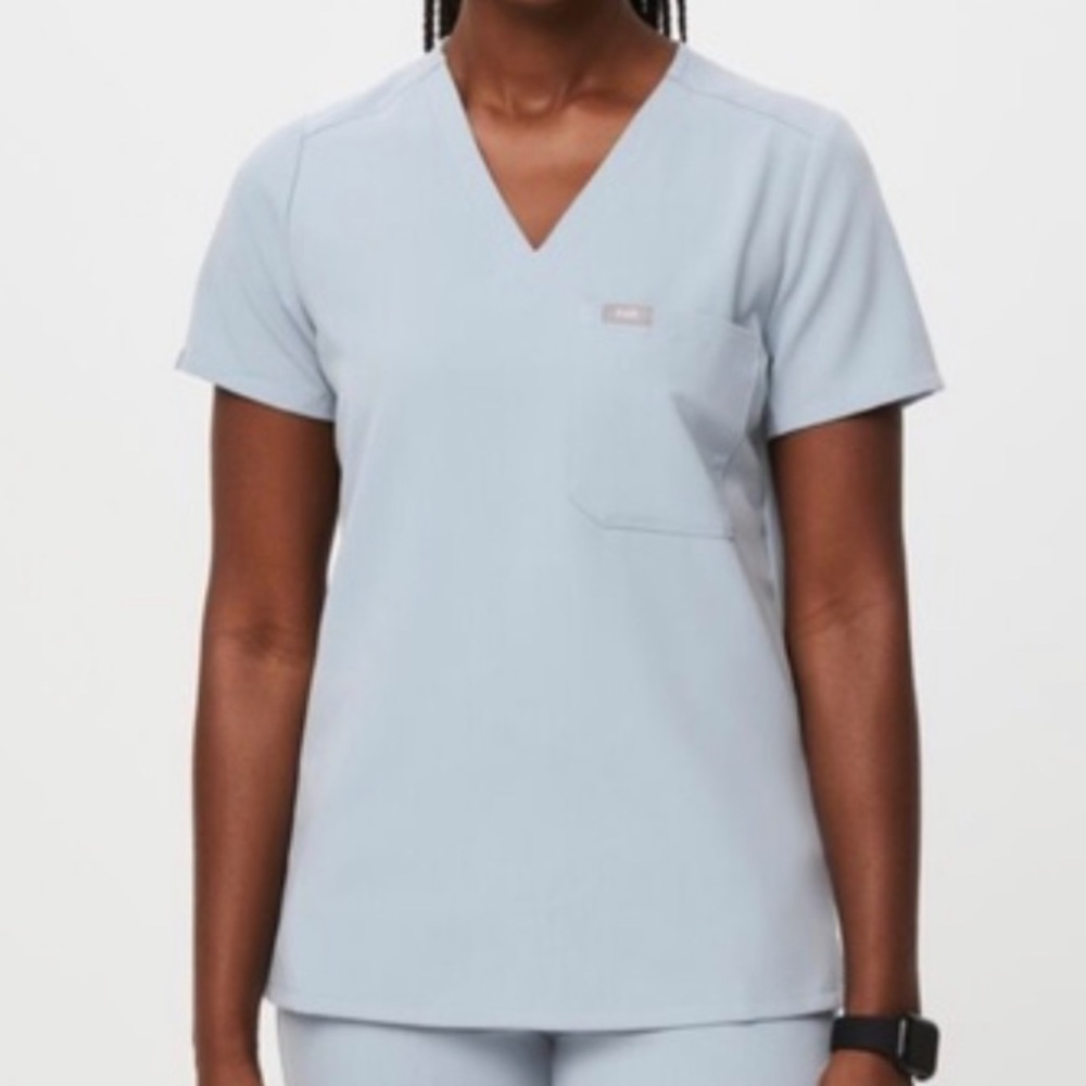 Figs Dusty Blue Catarina One-Pocket Scrub Top